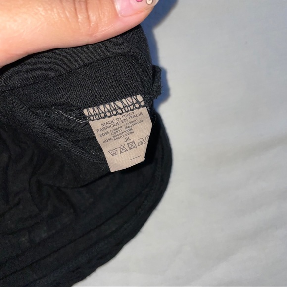 BRANDY MELVILLE "CALIFORNIA" TANK TOP - Picture 3 of 5